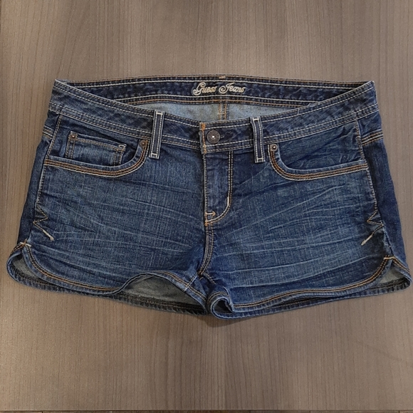 GUESS Y2k Denim Mini Shorts Dolphin Hem Embroidered Logo - Picture 10 of 10